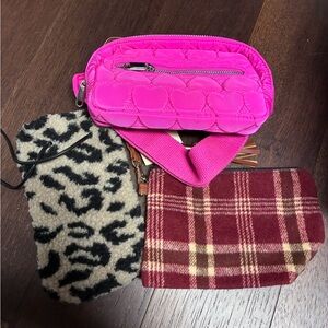Variety of 3 mini bags